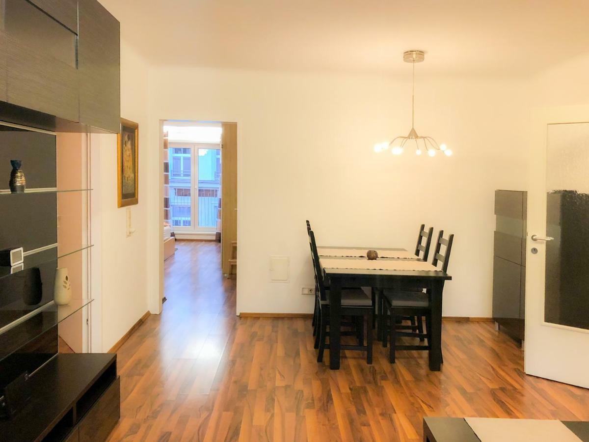Life Apartment